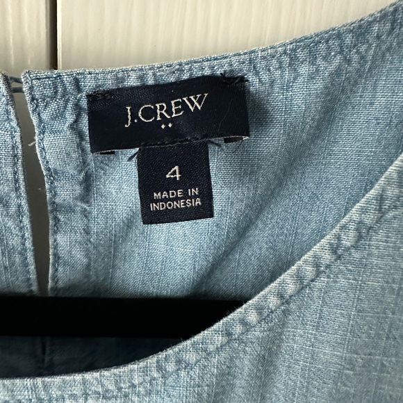 J Crew, Chambray, Tiered, Cap Ruffled Sleeve Dress
Sz 4
Excellent Condition - Picture 4 of 8